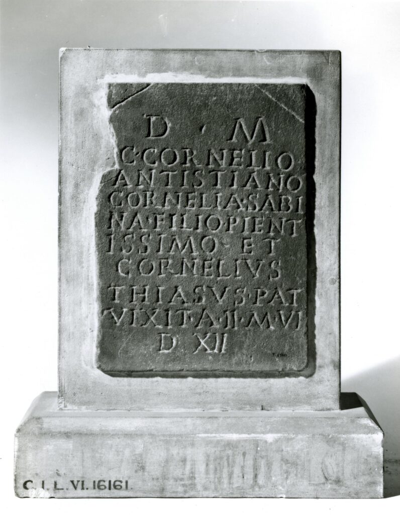 Epitaffio con iscrizione in latino per Caius Cornelius Antistianus